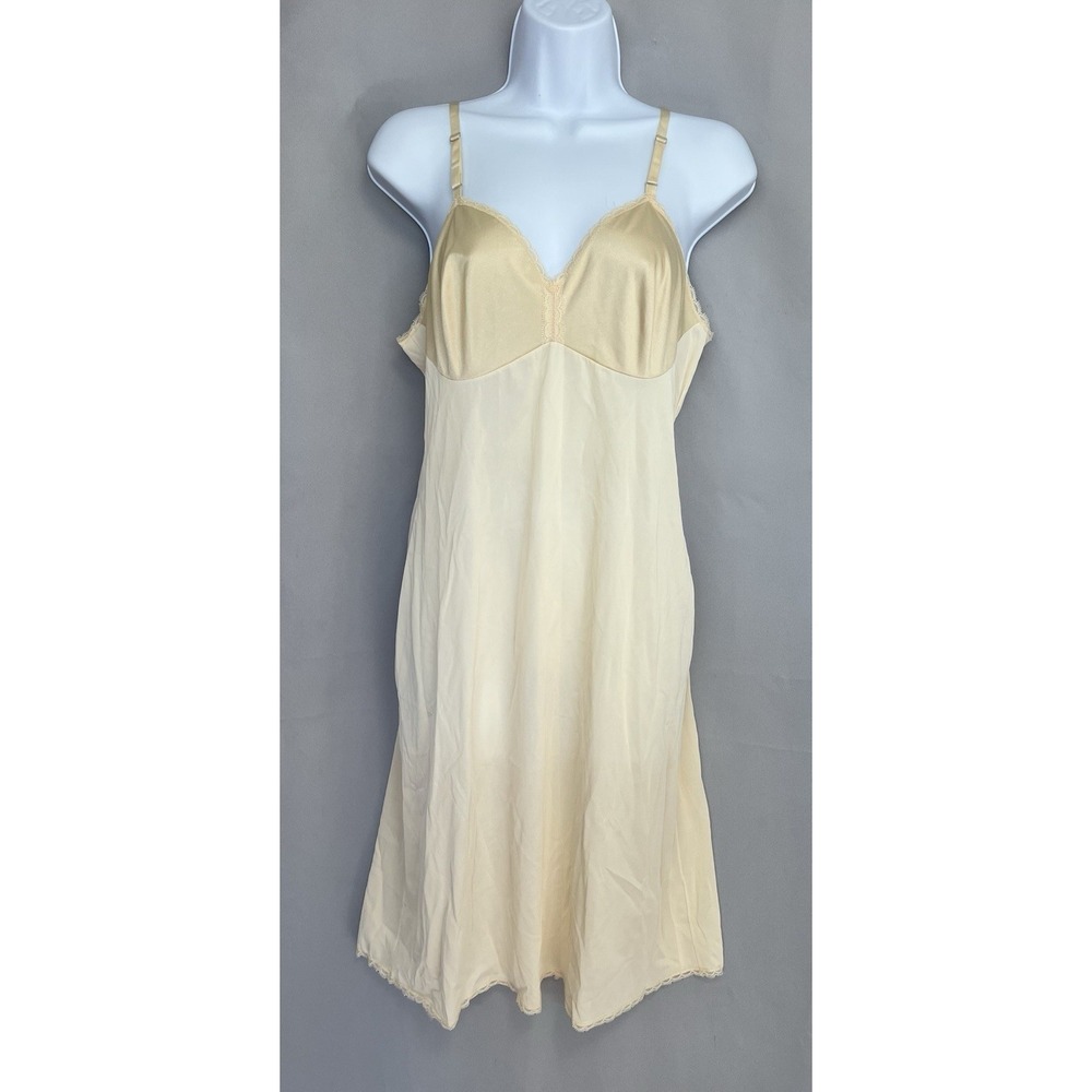 VINTAGE VANITY FAIR SLIP SIZE 36 NYLON LACE EUC Beige Y2K USA Made